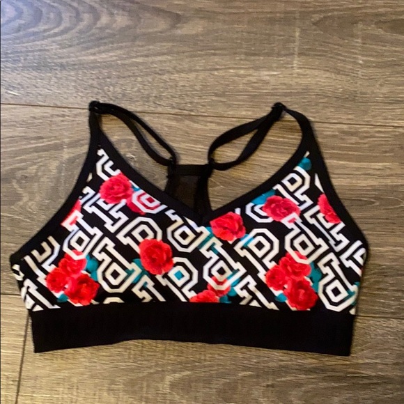 PINK Victoria's Secret Other - 🌺Pink Floral sports bra🌺